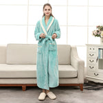 Microfiber Thicker Flannel Bathrobe Bath Towel Bathroom Wedding Gift Keep Warm Nightgown Home Wear Audlts Bathrobe Bath Towel